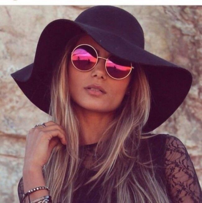 Hats/Accessories